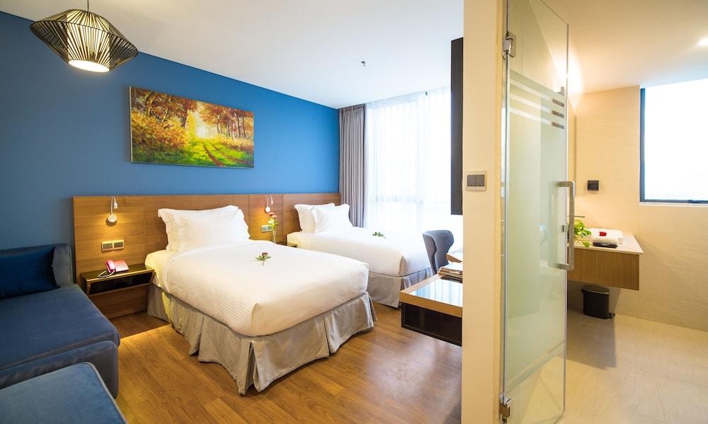 Nam Hotel & Residences Da Nang Bagian luar foto