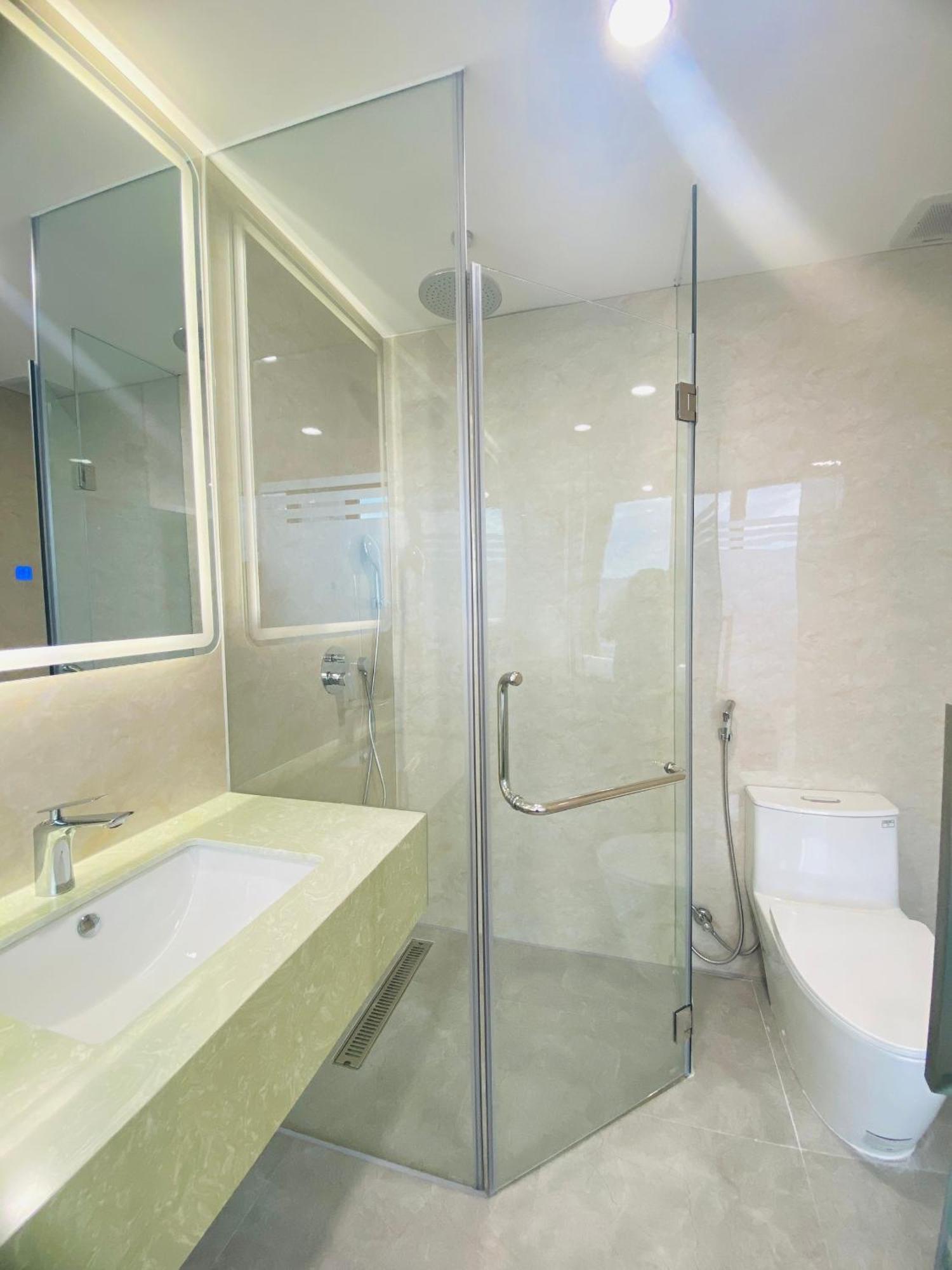 Nam Hotel & Residences Da Nang Bagian luar foto