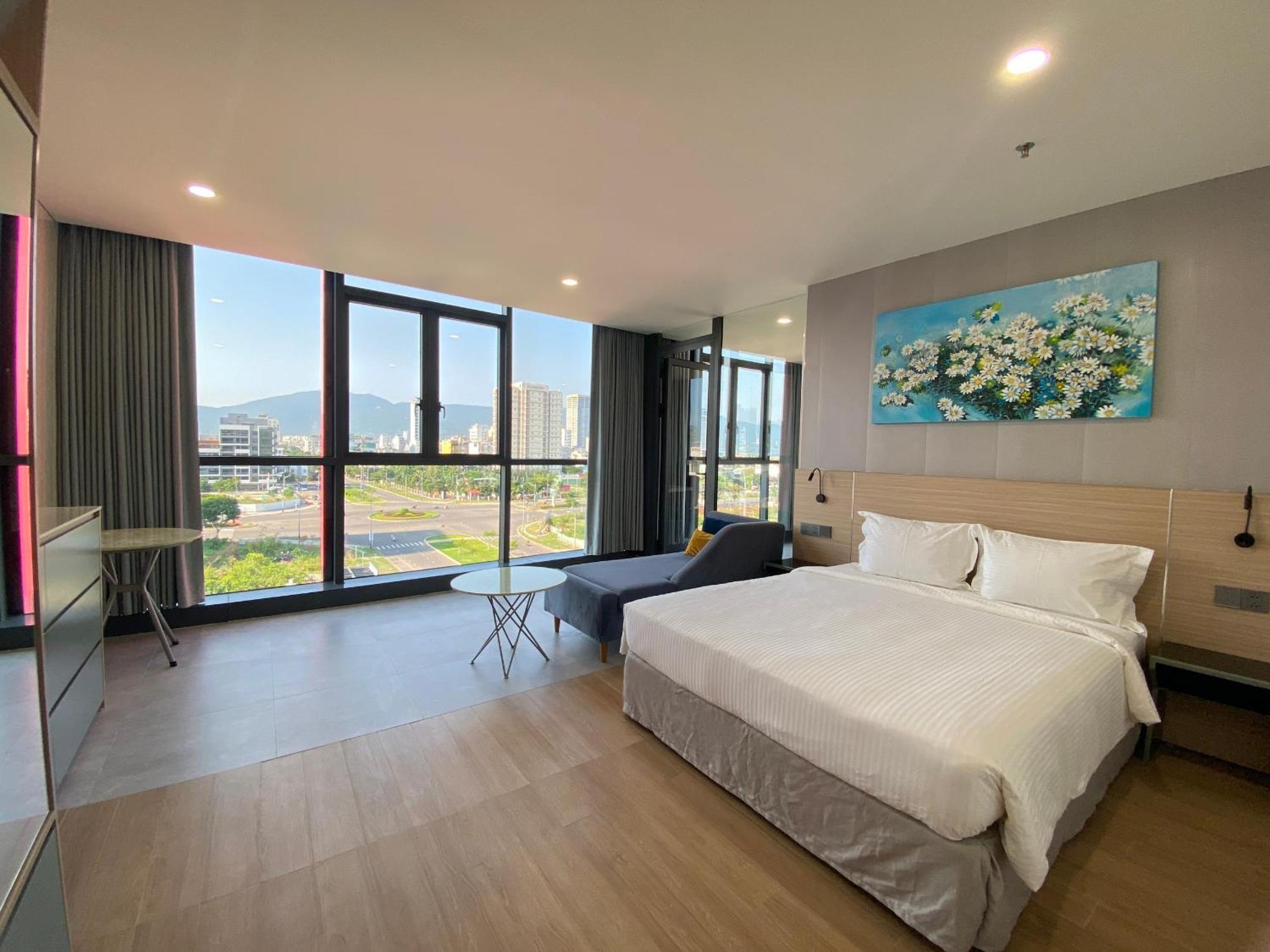 Nam Hotel & Residences Da Nang Bagian luar foto