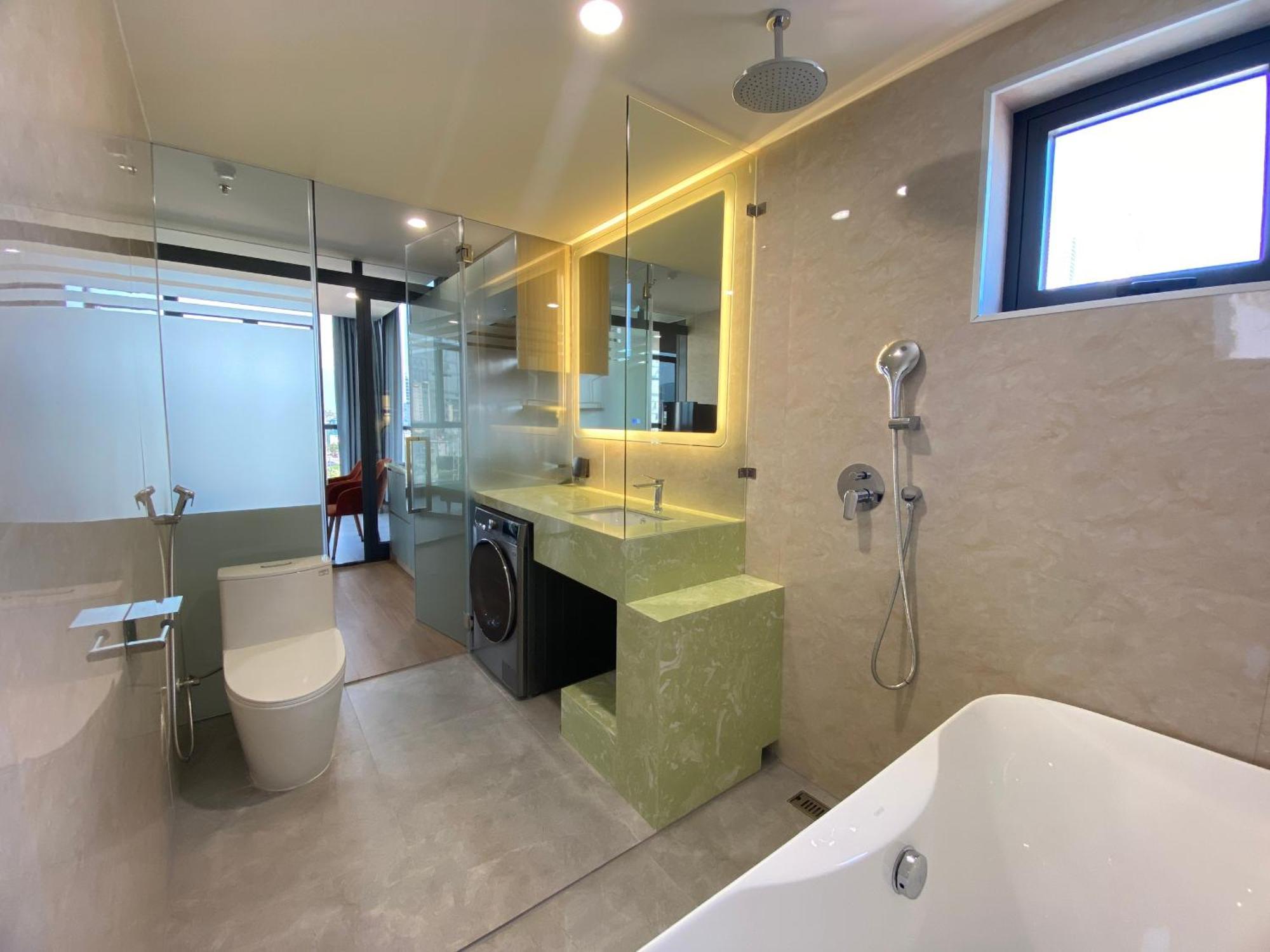Nam Hotel & Residences Da Nang Bagian luar foto