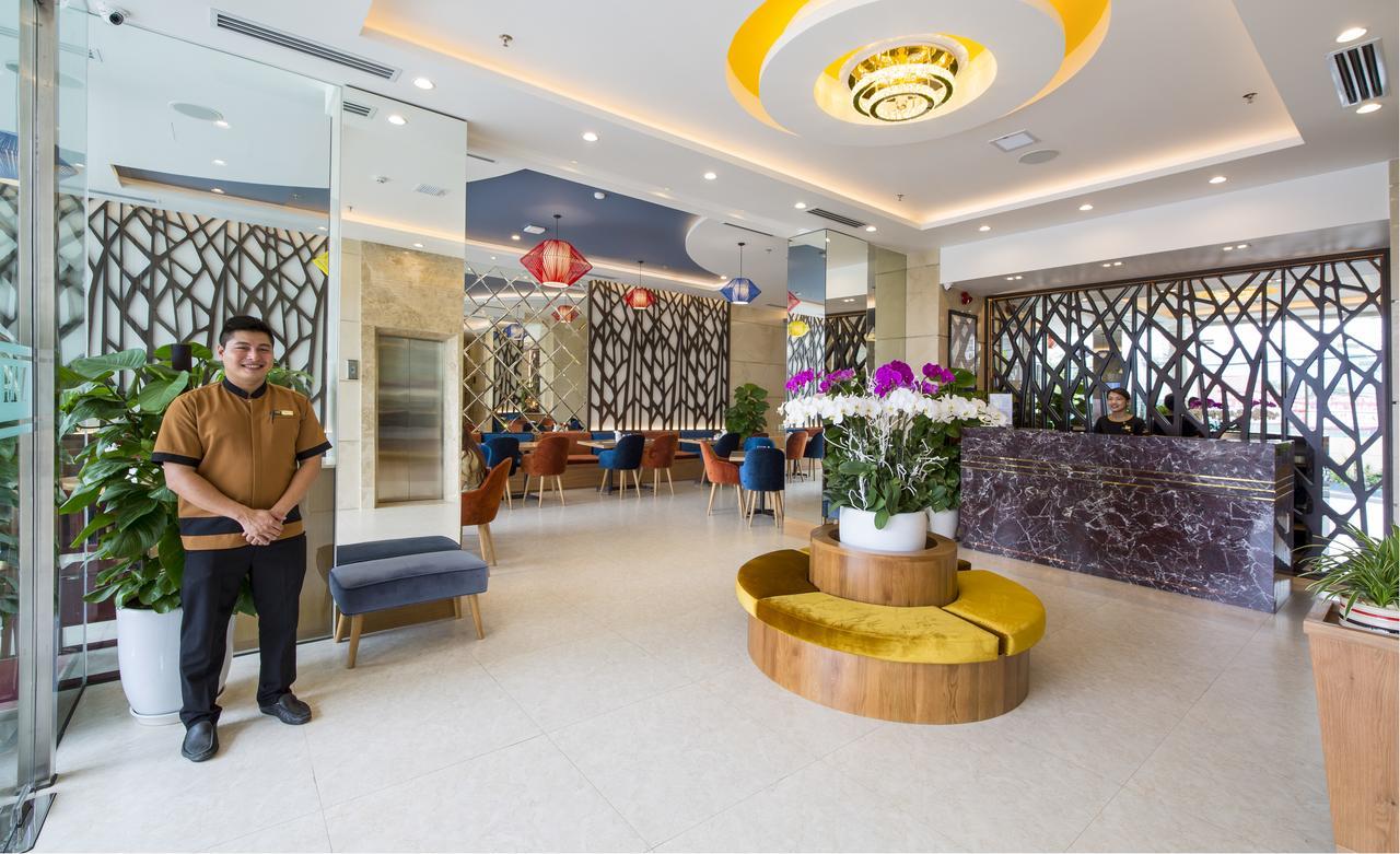 Nam Hotel & Residences Da Nang Bagian luar foto